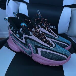 Nike Cosmic Unity